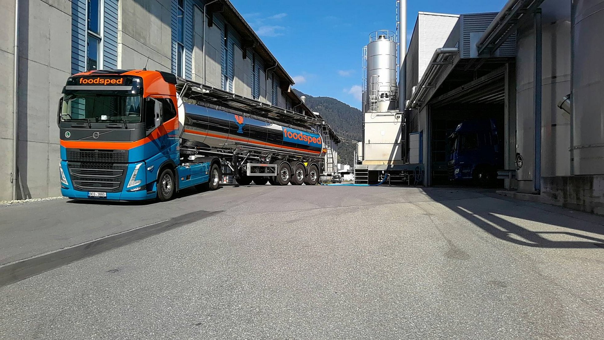 Práce - řidič kamionu, Služby zákazníkům v Čechách, Foodsped Práce - řidič kamionu, Služby zákazníkům v Čechách, Foodsped